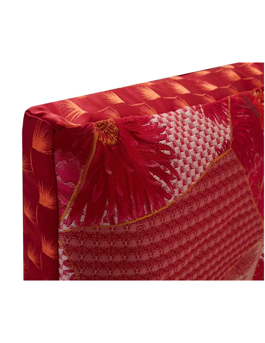 Coussin Hanatsugi rouge, K3 design by Kenzo Takada Coussin Hanatsugi Rouge, K3 Design By Kenzo Takada -Deco En Ligne Magasin coussin hanatsugi rouge k3 design by kenzo takada 1