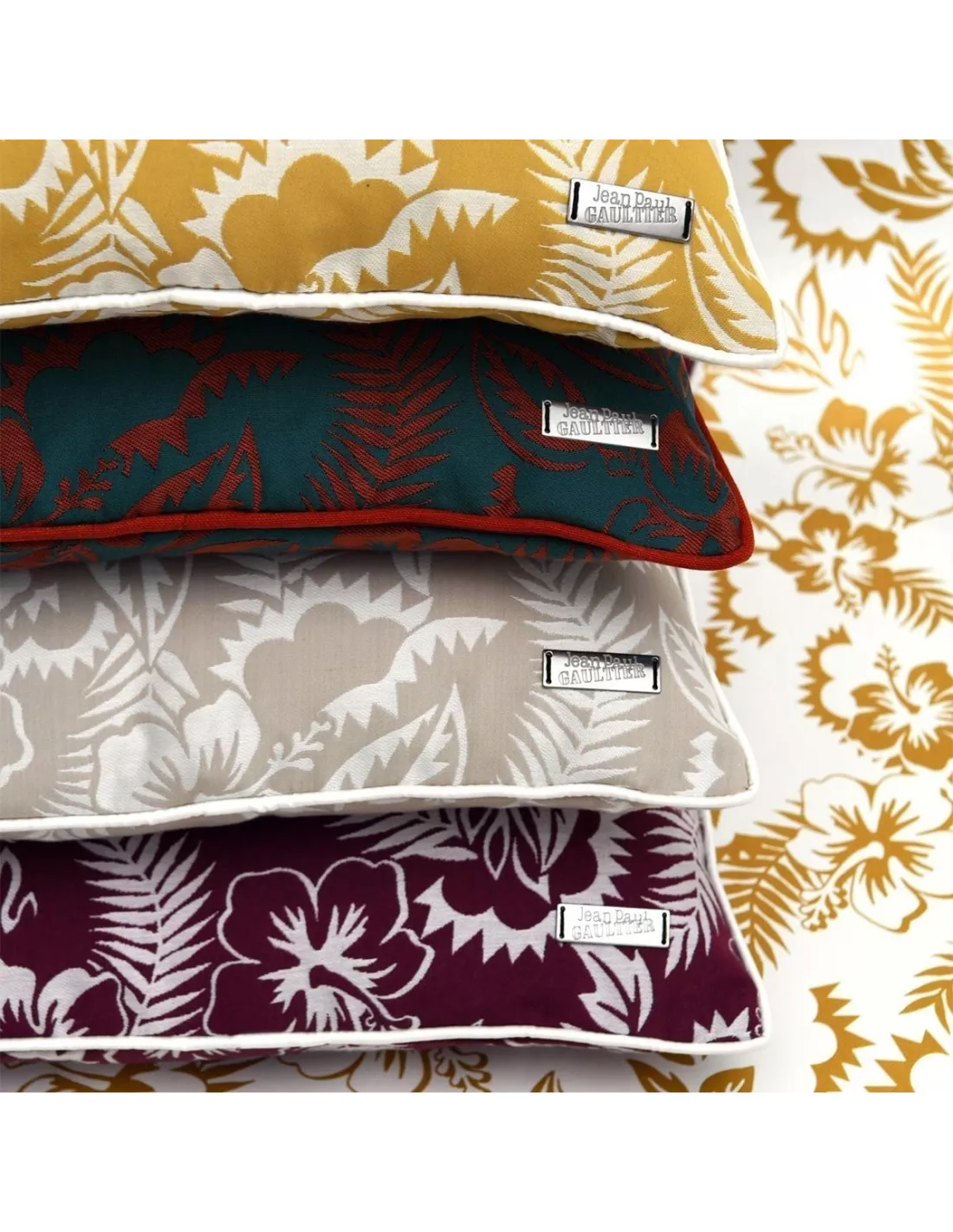 Coussin Ouvea naturel, Jean Paul Gaultier Coussin Ouvea Naturel, Jean Paul Gaultier -Deco En Ligne Magasin coussin ouvea naturel jean paul gaultier 1