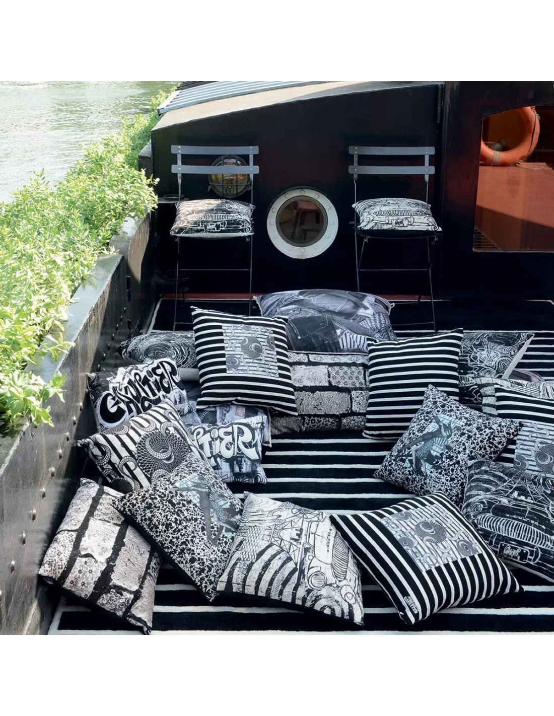 Tissu On The Road graphite Jean Paul Gaultier Tissu On The Road Graphite Jean Paul Gaultier -Deco En Ligne Magasin tissu on the road graphite jean paul gaultier 2