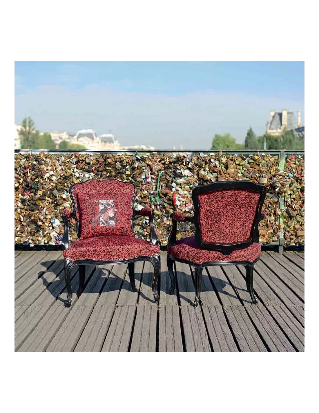 Tissu Suédine Beaux Arts Rouge, Jean Paul Gaultier Tissu Suédine Beaux Arts Rouge, Jean Paul Gaultier -Deco En Ligne Magasin tissu suedine beaux arts rouge jean paul gaultier 1